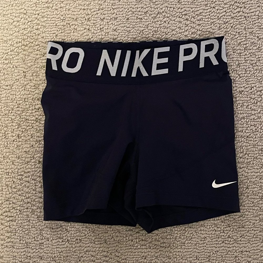 Women Nike Pro Athletic Shorts 3 inch